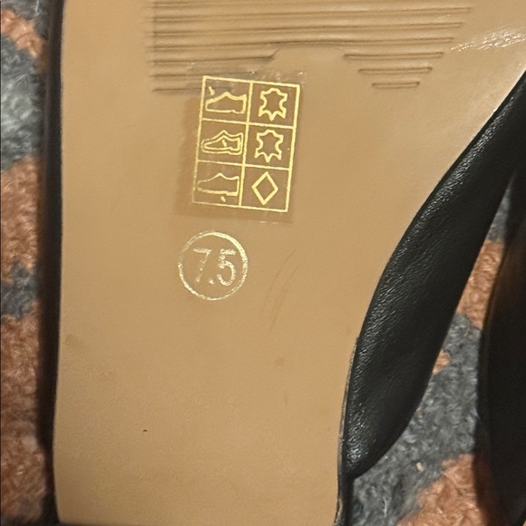 42 Gold Black Mules - Picture 5 of 5